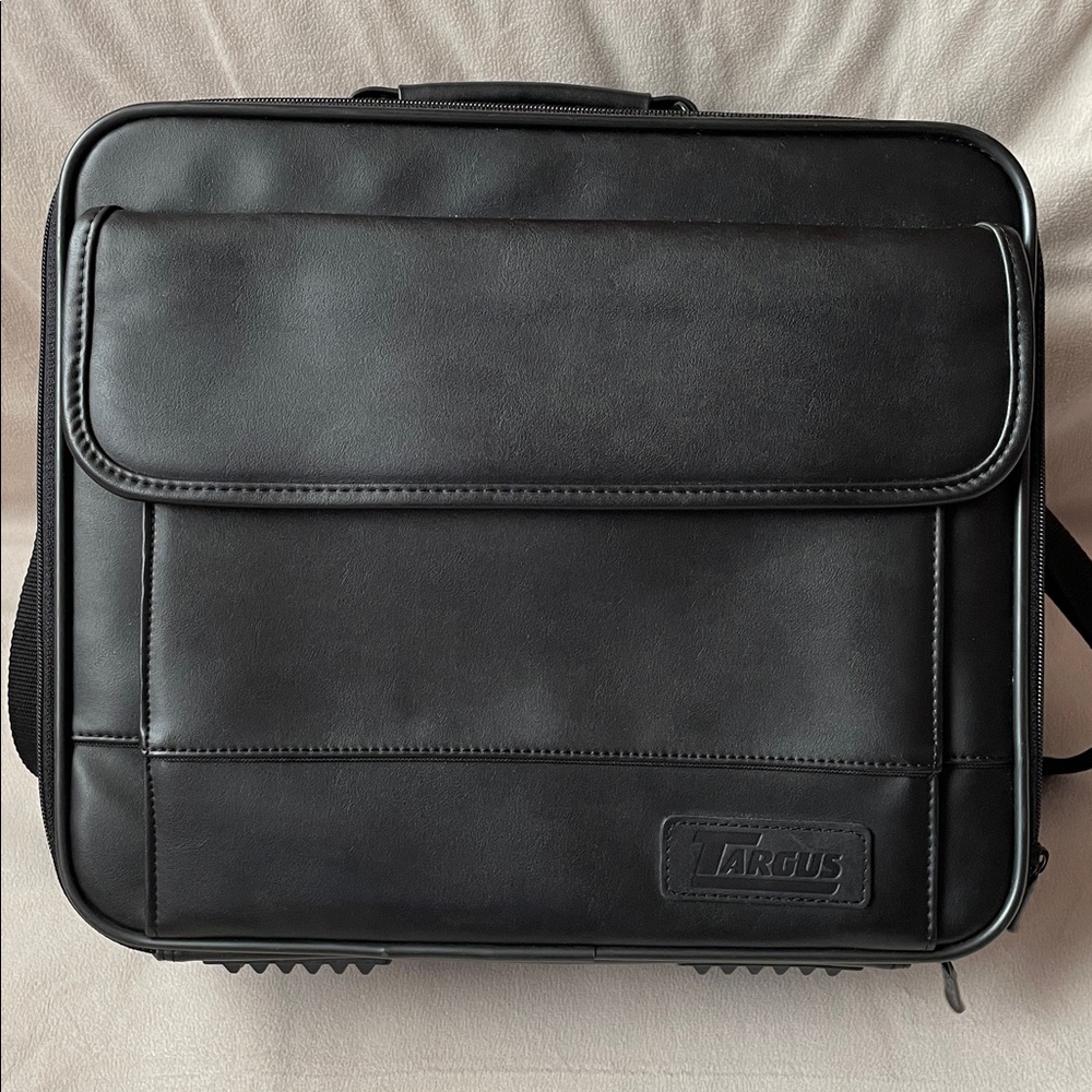 NWT TARGUS Black Universal notebook Laptop Bag. - Picture 3 of 8